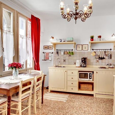 Ca' Badoer Frari Appartement Venetië Buitenkant foto