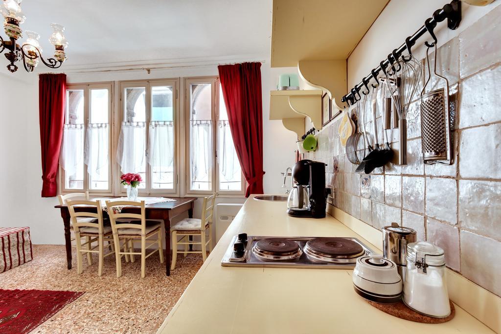 Ca' Badoer Frari Appartement Venetië Buitenkant foto