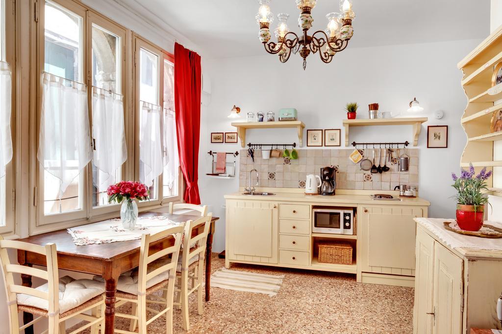 Ca' Badoer Frari Appartement Venetië Buitenkant foto